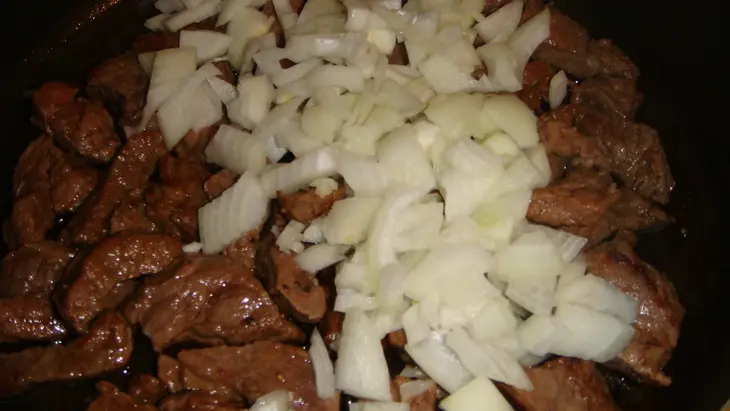 Рагу из говядины с грибами и овощами: шаг 3