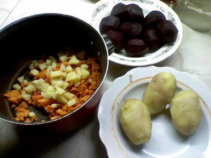 Мой  винегрет: шаг 1