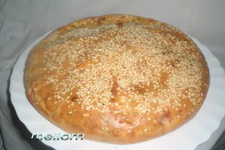 Сырный пирог с сосисками: шаг 2