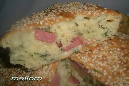 Сырный пирог с сосисками: шаг 3