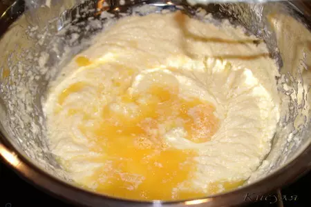 Кекс с апельсинами, орехами и пропиткой: шаг 1
