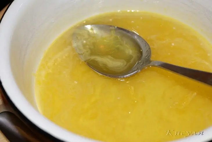 Кекс с апельсинами, орехами и пропиткой: шаг 3
