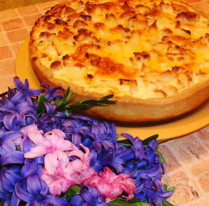 Сочный киш с курочкой, картофелем и сыром.: шаг 4