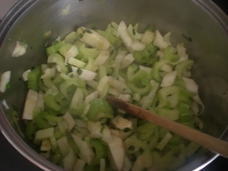 Куринные грудки во вкусном соусе: шаг 6