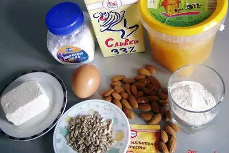 Миндальные блины для весеннего утра: шаг 1