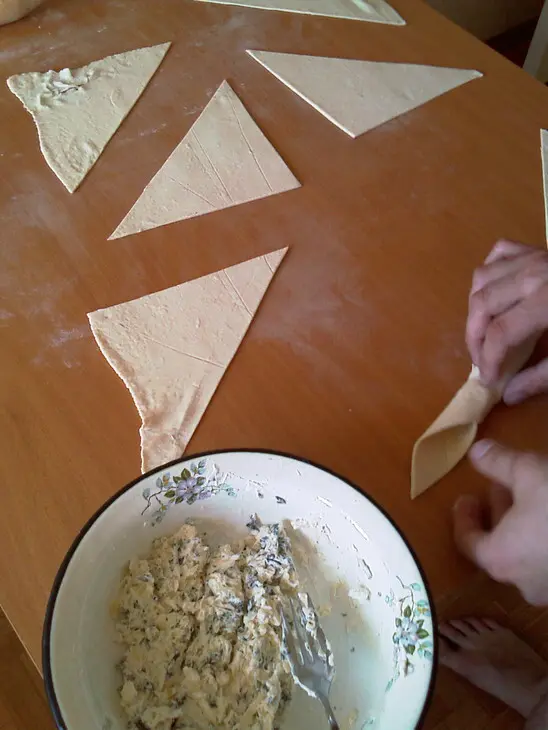 Слойки с мятным сыром: шаг 1