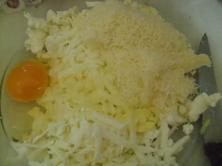 Крепес с сыром и кабачками: шаг 2