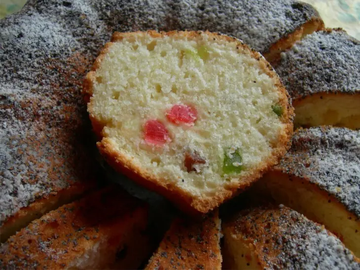 Творожно-сметанный кекс с изюмом и цукатами: шаг 9