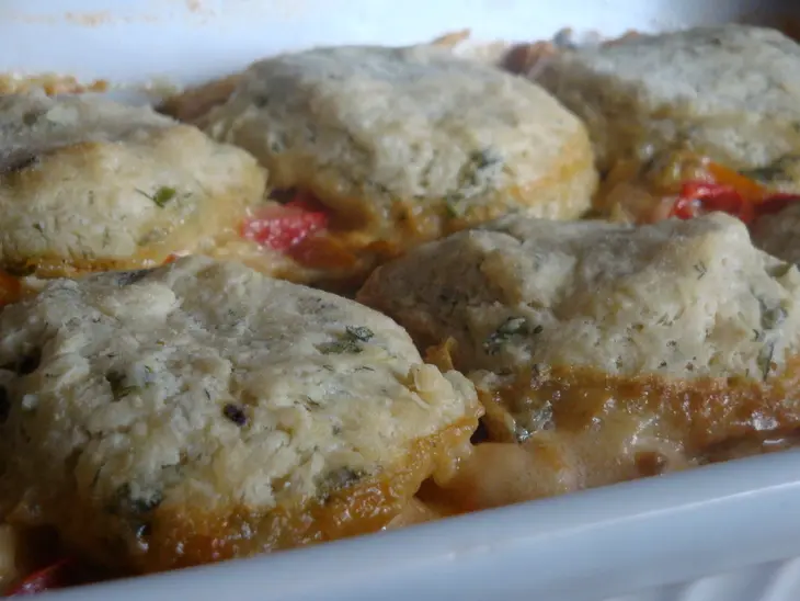 Паприкаш с куриными фрикадельками и булочками: шаг 7