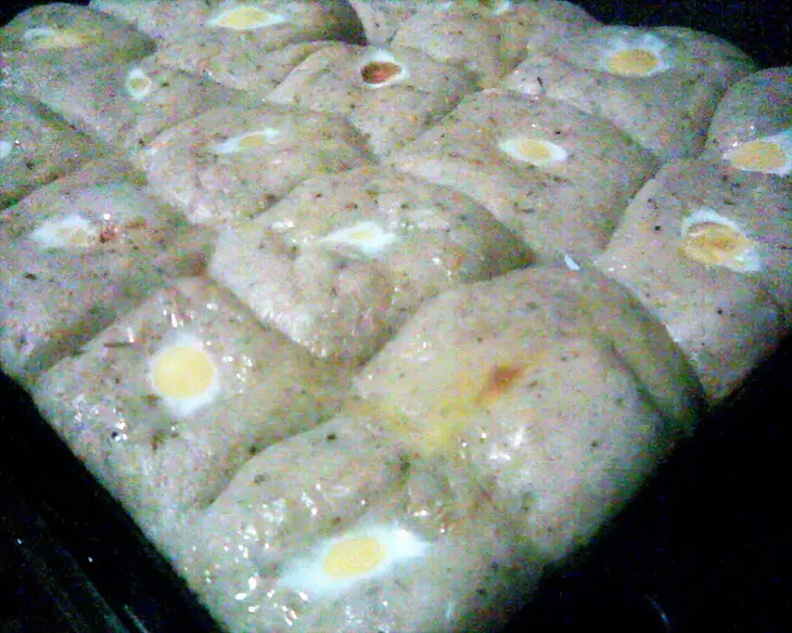 Сырные лепешки с яичным глазком и прованскими травами: шаг 9