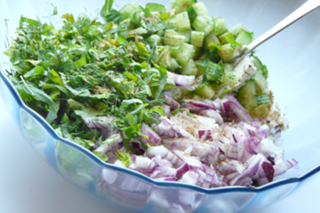 Египетский салат с сыром фета, мятой и укропом.: шаг 7