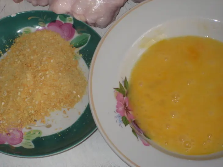 Куриные ножки,фаршированные сыром и луком-пореем.: шаг 5