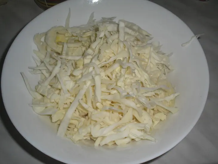 Тушенная капуста с мясом: шаг 3