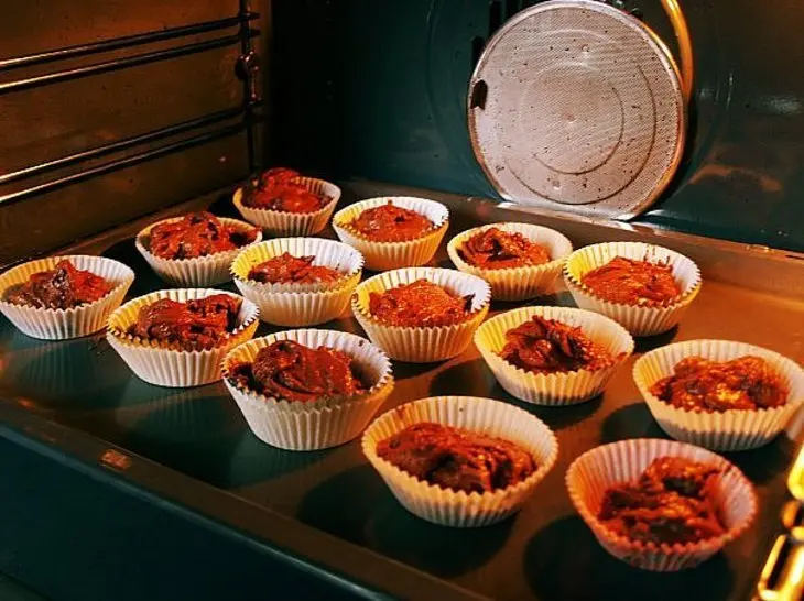 Chocolate cupcake 2: шаг 1