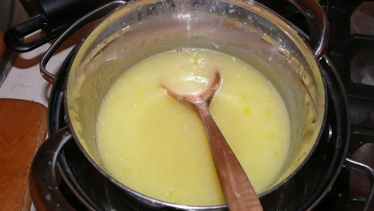 Шоколадное наслаждение с лимонным курдои и сливками: шаг 4