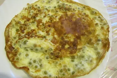 Рулет мясной с омлетом: шаг 1