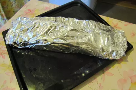 Рулет мясной с омлетом: шаг 3