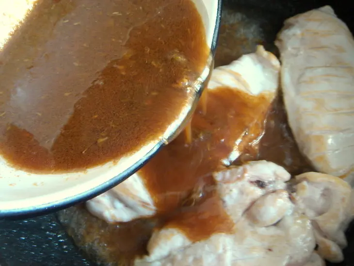 Салат с грудками, с двойным соусом: шаг 10