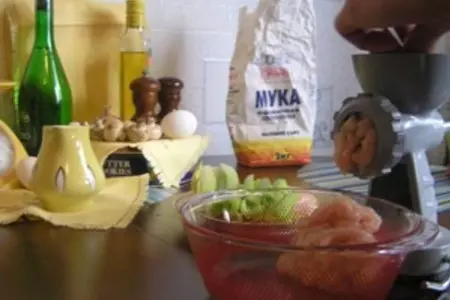 Нежные равиоли с курицей и сельдереем: шаг 3