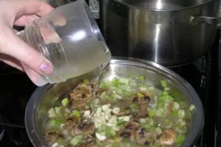 Нежные равиоли с курицей и сельдереем: шаг 12