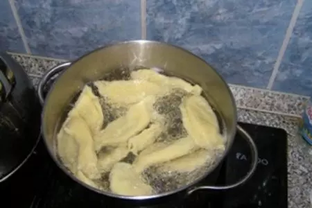 Нежные равиоли с курицей и сельдереем: шаг 16