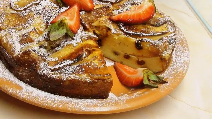 Пирог из кекса (с яблоками, корицей и молочной заливкой): шаг 7