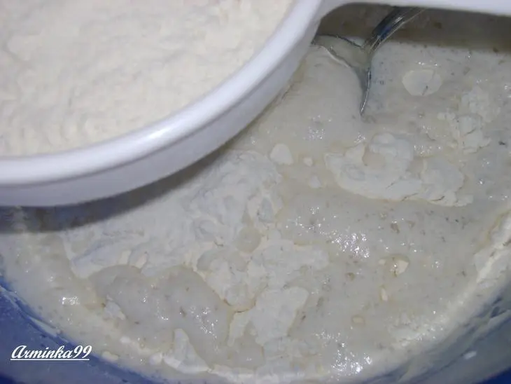 Пирожные из слоеного теста с заварным кремом и клубничным соусом: шаг 3