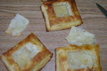 Пирожные из слоеного теста с заварным кремом и клубничным соусом: шаг 14