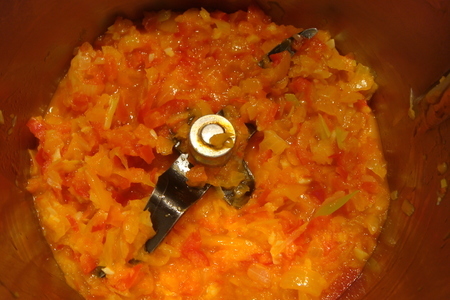 Курица или индейка тушеная с красным болг.перцем и том.соусом "tomate frito".: шаг 2
