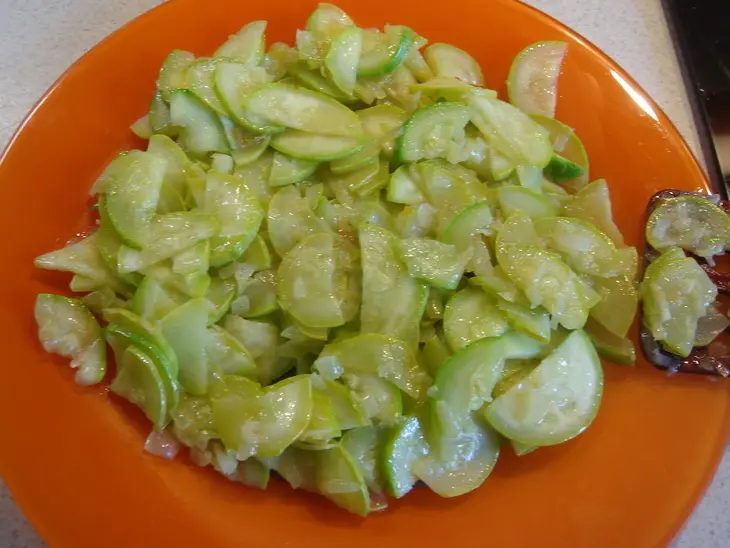 Пирог с кабачками и сыром.: шаг 4