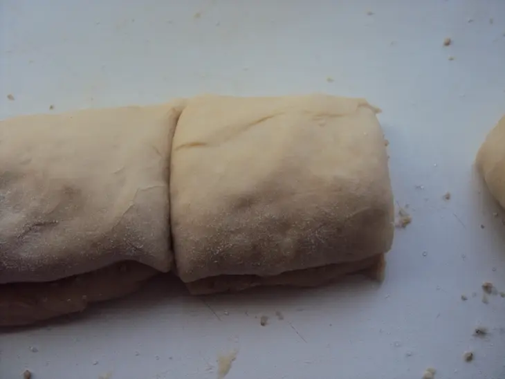 Плюшки с ореховой начинкой: шаг 4