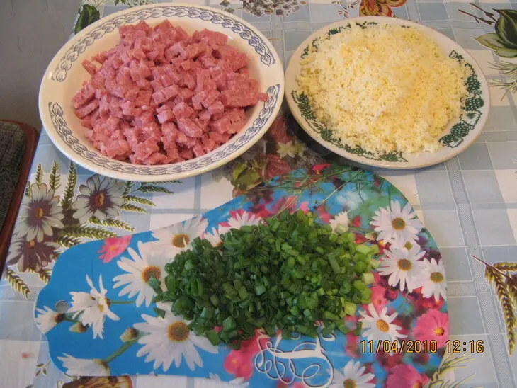 Медальоны из перцев и помидор: шаг 2