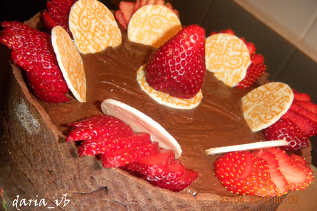Торт шоколадный с клубникой: шаг 8