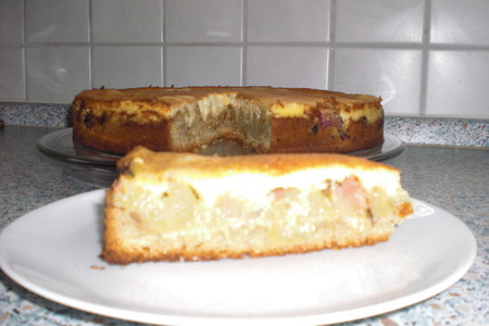 Ревеневый пирог в сметанной заливке: шаг 8