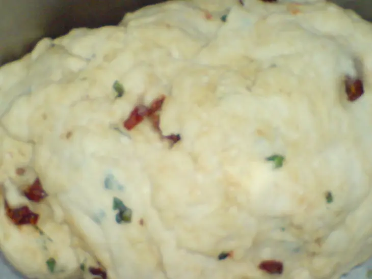 Итальянский хлеб с базиликом и сушеными помидорами "ciabatta ": шаг 5