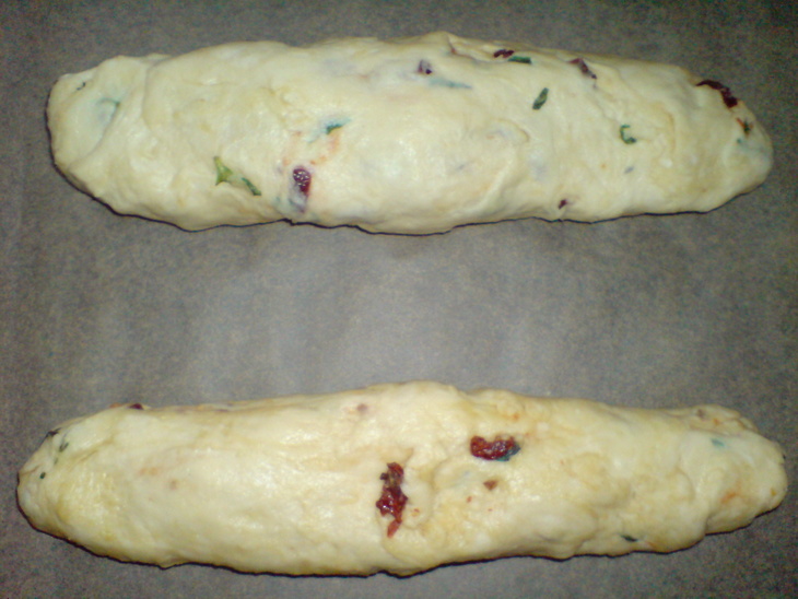 Итальянский хлеб с базиликом и сушеными помидорами "ciabatta ": шаг 6
