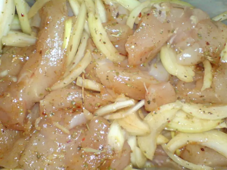 Мясо индейки с брынзой по-гречески: шаг 4