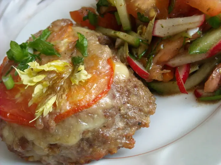 "мясное гнездо" с помидорами: шаг 5
