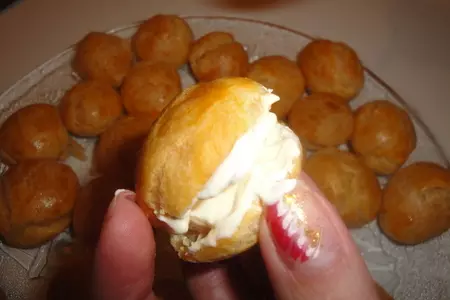 Шу с кремом патисьер и клубничным соусом: шаг 6