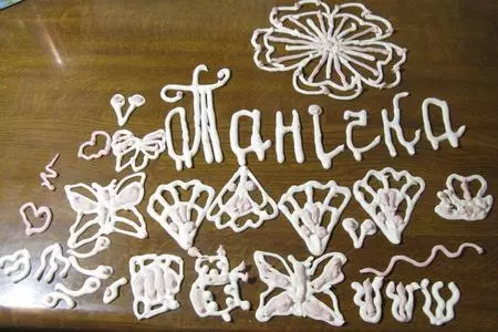 Айсинг - украшения для тортов, трафареты: шаг 7