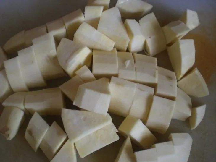 Курочка запечённая с кольраби и овощами: шаг 3