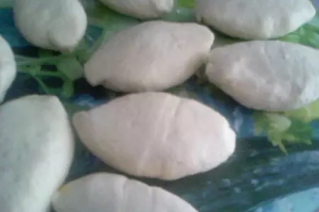 Жареные пирожки с зелёным луком и яйцом: шаг 6
