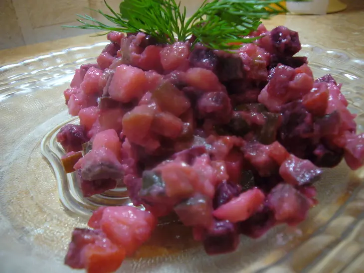 Винегрет с заварным горчичным соусом и селёдкой.: шаг 2