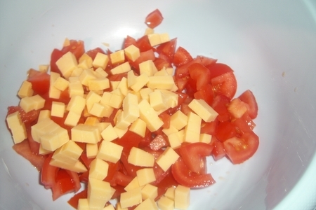 Салат хрустящие помидорки))).: шаг 3
