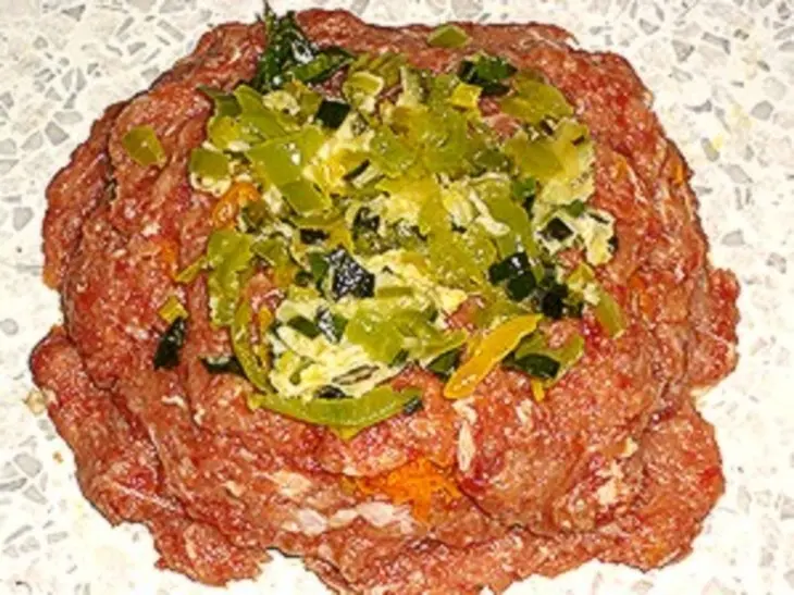 Зразы мясные слоеные: шаг 5