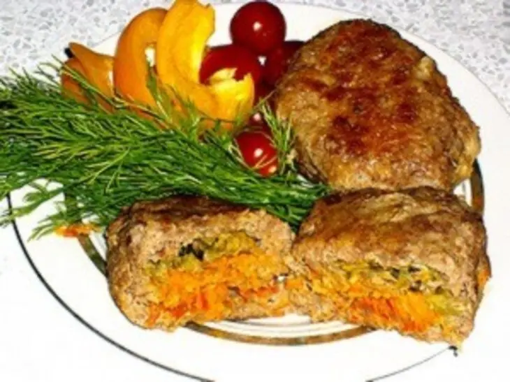 Зразы мясные слоеные: шаг 8