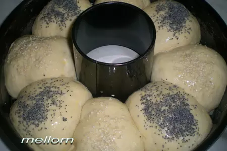 Булочки  на минеральной воде с сыром и паштетом.: шаг 7