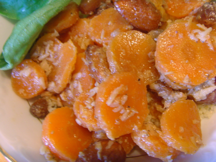 Кускус из моркови c кардамоном и с сухофруктами: шаг 1