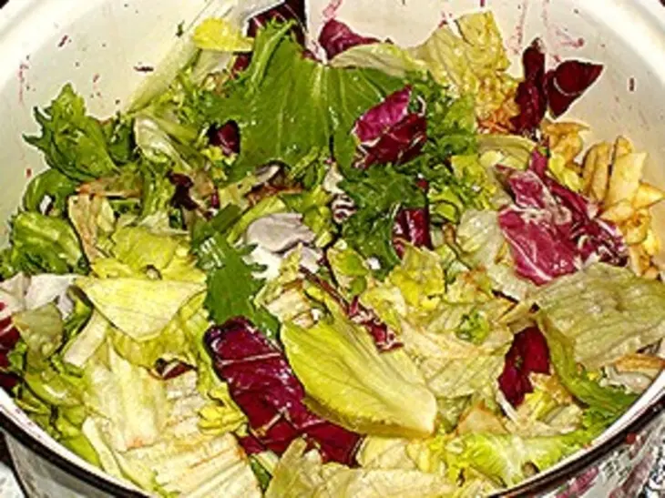Мясной салат с апельсинами и свеклой: шаг 4