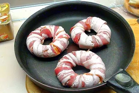Баранки с сыром в беконе: шаг 3